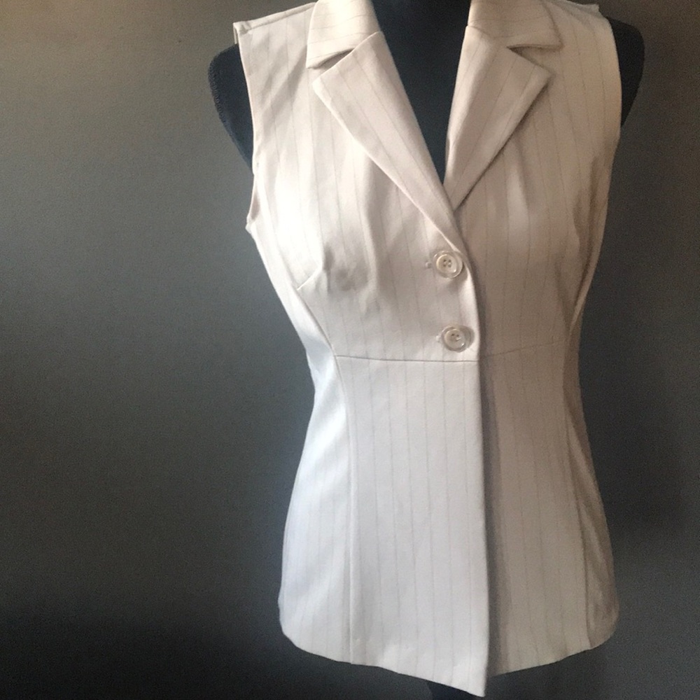 Studio Y Junior Size 5/6 pant suit Vintage